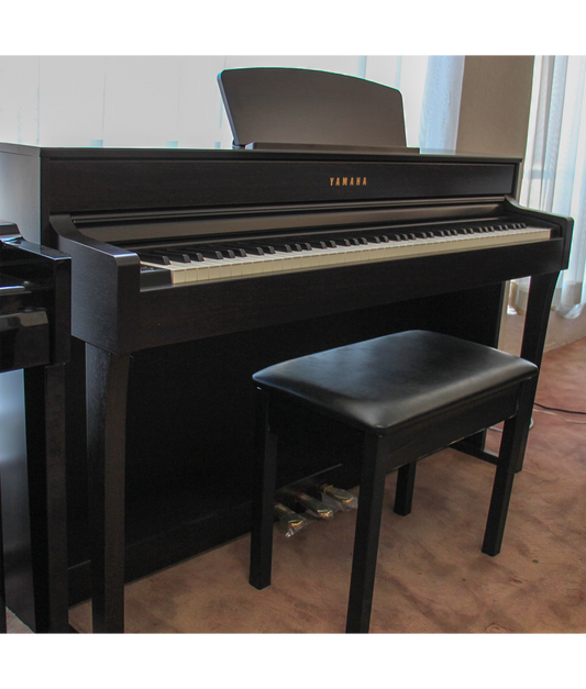 Pre-Owned Yamaha Clavinova CLP-635 Digital Piano - Rosewood