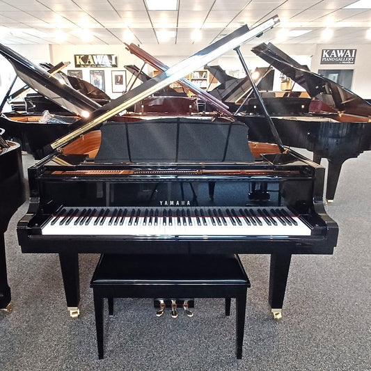 Yamaha 5'3" GH1 Grand Piano | Polished Ebony | SN: B5614239 | Used