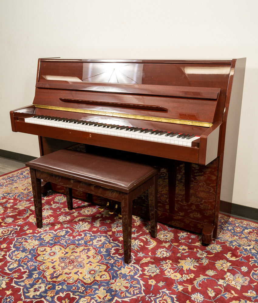 Piano vertical usat, Henry F MillerPiano vertical usat, Henry F Miller  