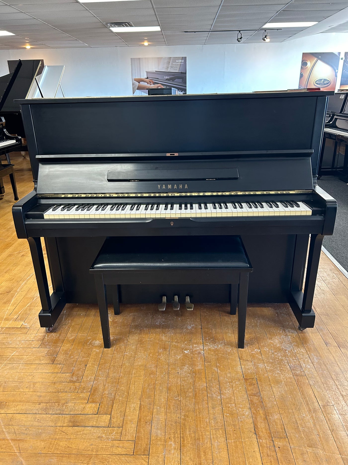 Yamaha 48" U1 Upright Piano | Satin Ebony | SN: R3561689