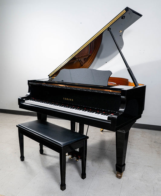 1999 Yamaha C1 Grand Piano in Polished Ebony | 5' 3" | Serial No. 5798940 | Used