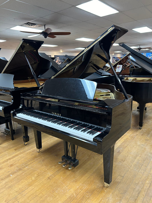 Yamaha 5'3" GH1 Grand Piano | Polished Ebony | SN: 4430005