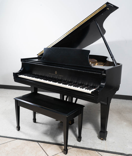 1973 Steinway Model M Grand Piano | Ebony | 5'7" | Serial No. 434449 | Used