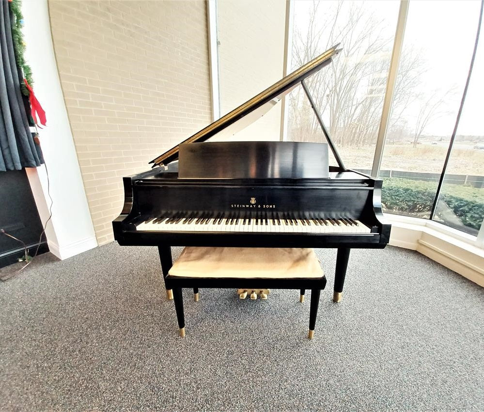 Steinway & Sons Model M Grand Piano | Satin Ebony | #395304 | Used