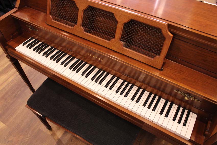 1992 Yamaha 43" M404 Upright Piano | Walnut Satin | SN: T163145 | Used