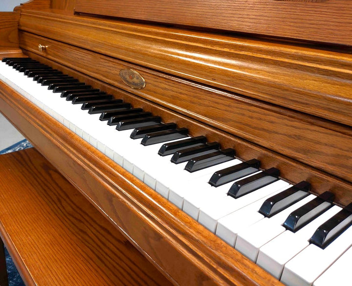 Seiler SE186 Grand Piano