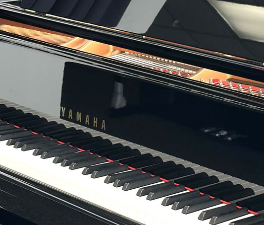 Yamaha C5 Grand Piano | Polished Ebony | 2004 | Serial No. 6092840 | Used