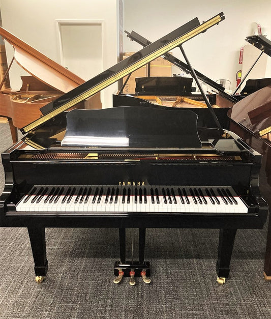 Yamaha 5'7" G2 Grand Piano | Polished Ebony | SN: 1568578 | Used