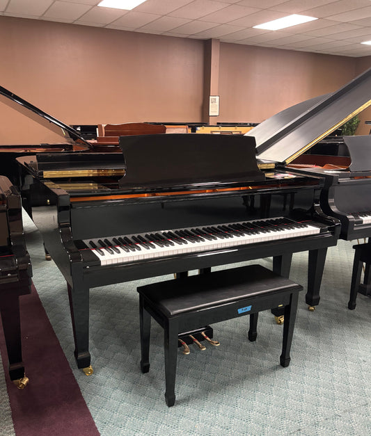 Pearl River GP170 Grand Piano | Polished Ebony | 5'7" | New