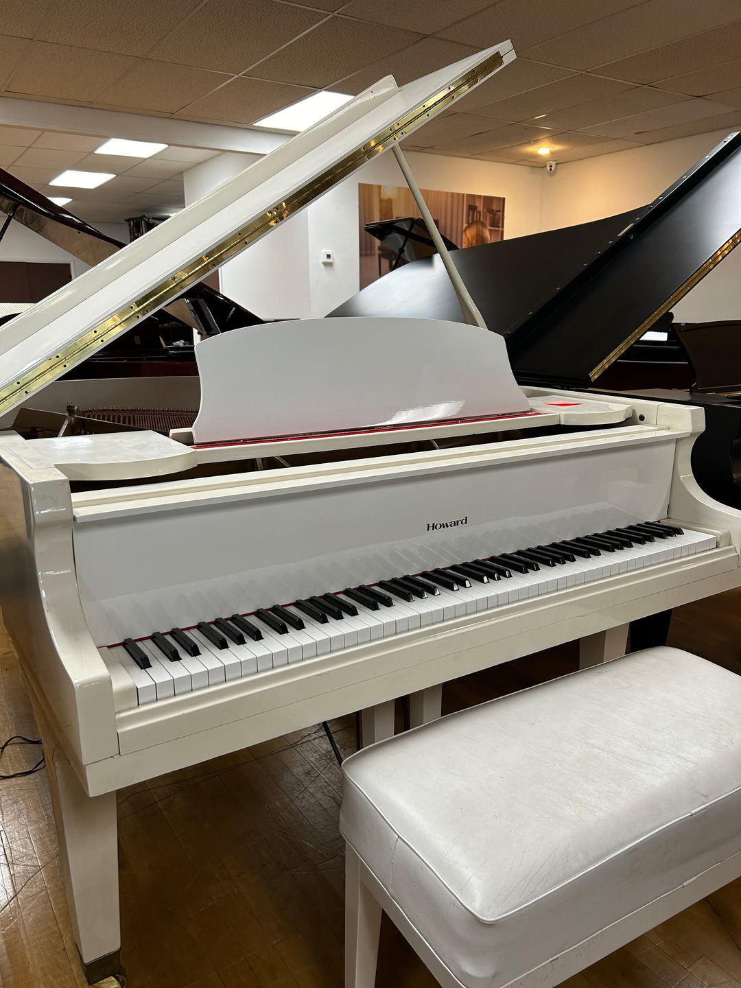 Used Howard C171 Grand Piano Polished White – Alamo Piano Galleries