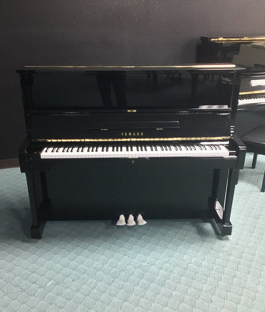 Yamaha U1 Upright Piano (1980) | Polished Ebony | 48"| Used