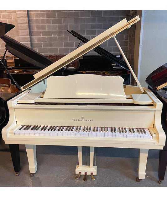 1983 Young Chang 5'2" G157 Baby Grand Piano | Polished White | SN: G008266 | Used