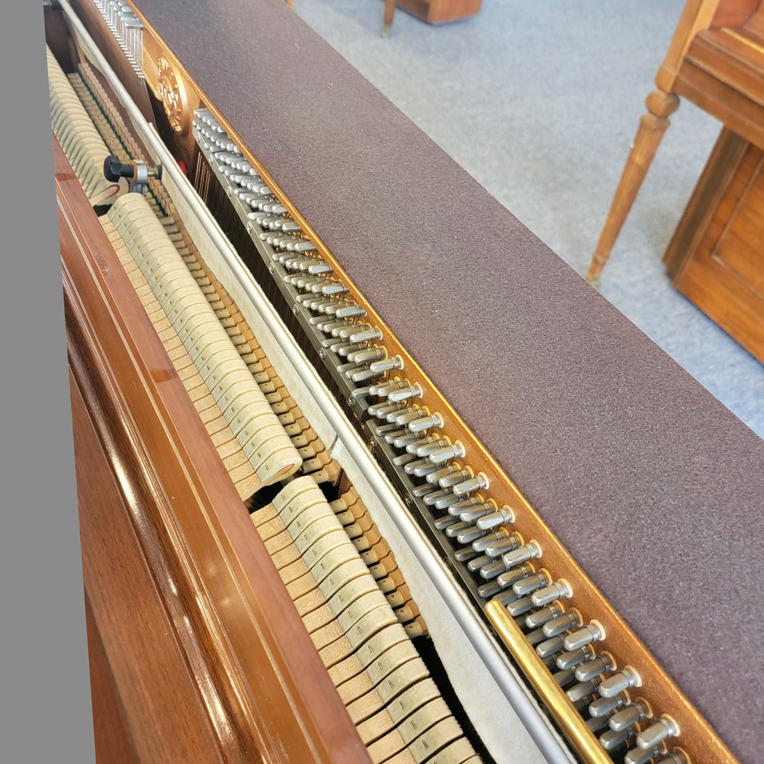 Kawai 802-I Upright Piano | Walnut | SN: 1354834 | Used