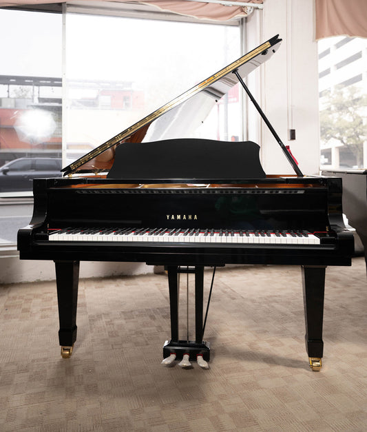 Yamaha C7 Grand Piano (1989) | 7'4"| Refurbished | Polished Ebony | Used