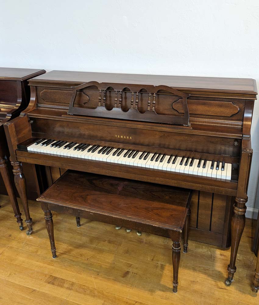 Yamaha M304 Console Upright Piano | Satin Walnut | SN: U186449 | Used