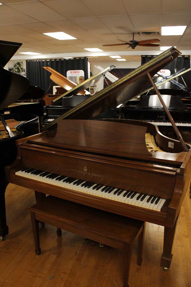 1971 Steinway Model M Grand Piano | Satin Walnut | SN: 425726 | Used