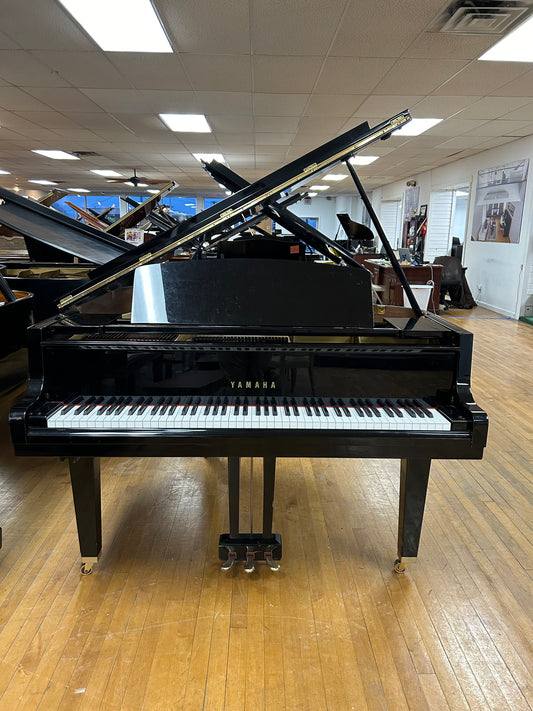 Yamaha 5'3" GH1 Grand Piano | Polished Ebony | SN: 4430005