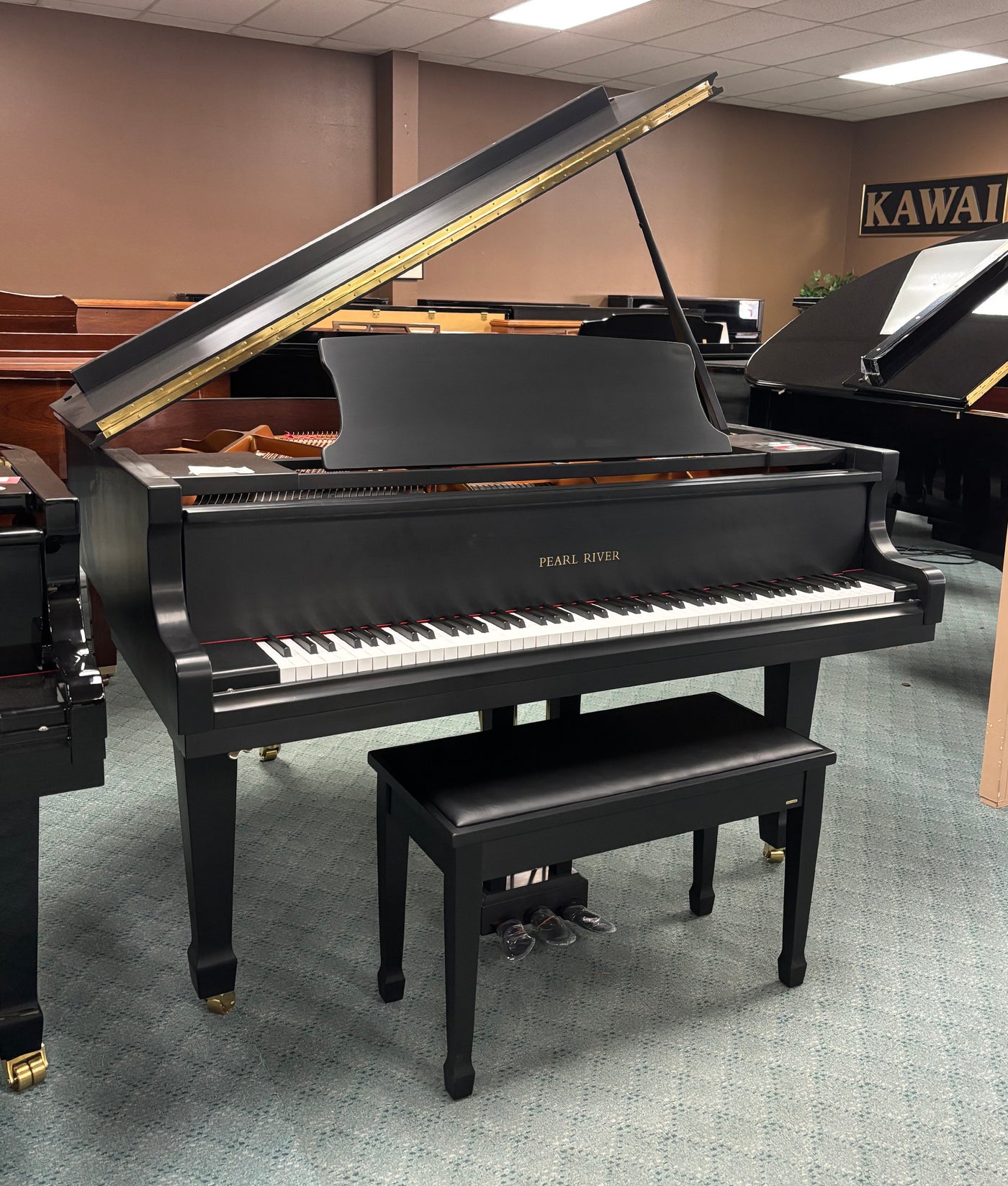 Pearl River GP150 Grand Piano | Satin Ebony | 4'11" | New