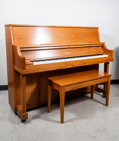 1987 Yamaha P22 Upright Piano | Oak | 45" | Serial No. 289479 | Used
