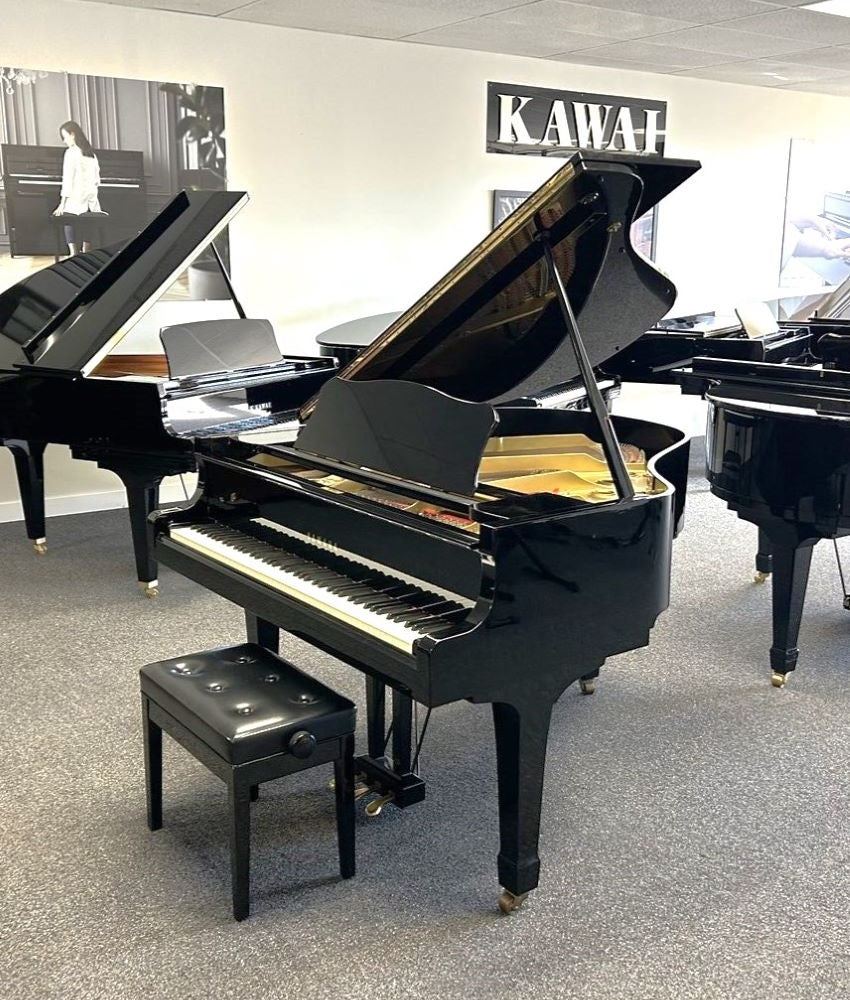 Yamaha 5'3" G1 Grand Piano | Polished Ebony | SN:J4211936 | Used