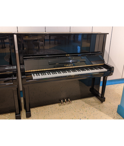 Yamaha 52" U3H Upright Piano | Polished Ebony | Used