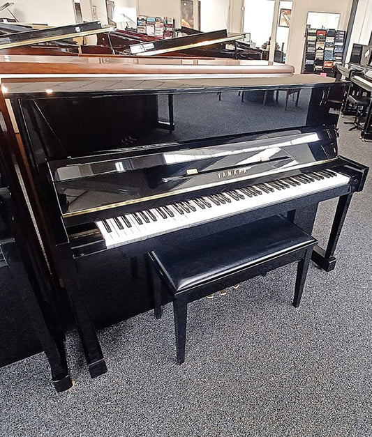 Yamaha T-116 Upright Piano | Polished Ebony | Serial No. 312504 | Used