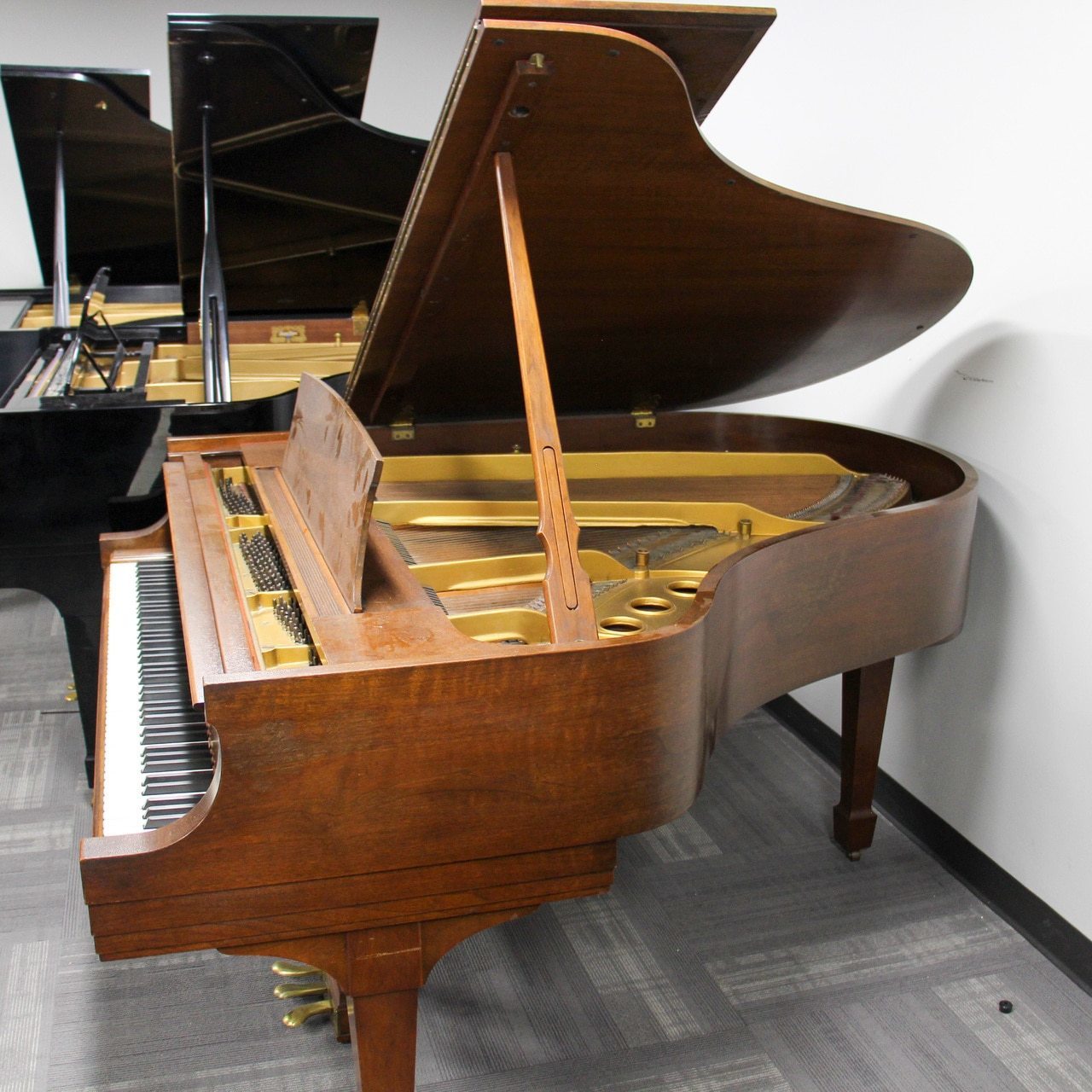 1943 Steinway & Sons 5'7" M Grand Piano | Satin Oak | SN: 315783