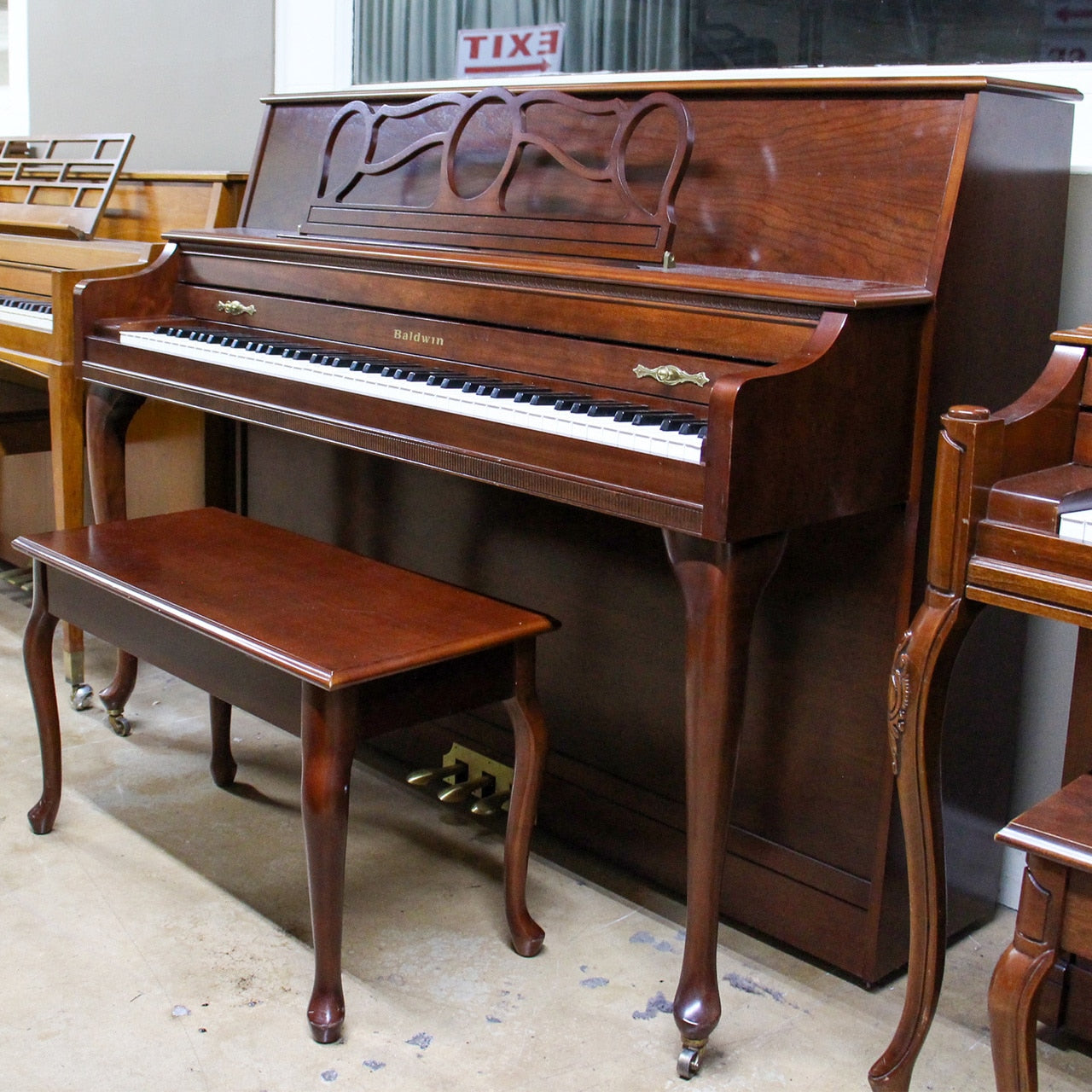 Baldwin 662 Console Piano