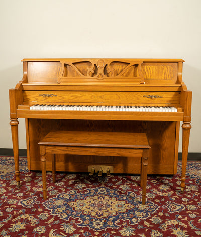 Kawai 45" 606 Console Piano | Satin Oak