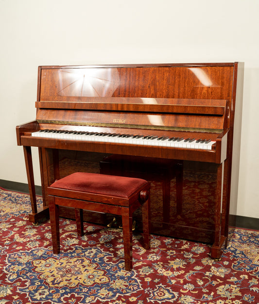 Petrof Upright Piano | Polished Walnut | SN: 543341