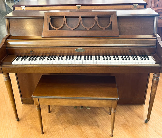 Wurlitzer 1775 Spinet Piano | Walnut | SN: 1601149 | Used