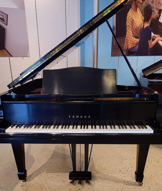 1967 Yamaha 6'1" G3 Grand Piano | Polished Ebony | SN: 579954