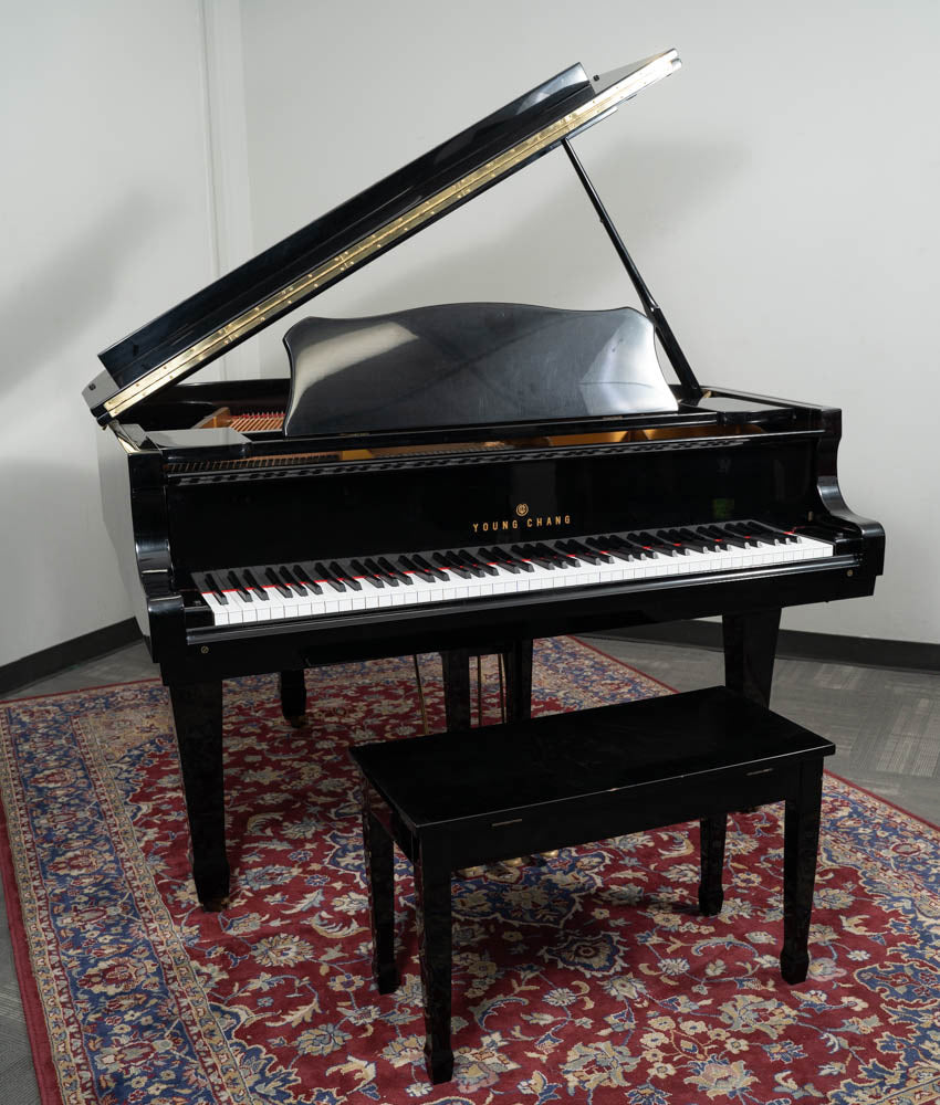 Young Chang 4'11" G150 Grand Piano | Polished Ebony