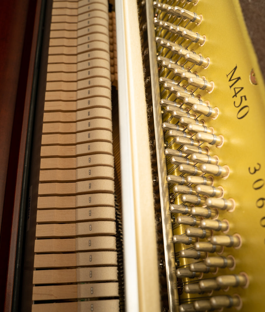 Yamaha Upright Piano | Satin Mahogany | SN: 306602