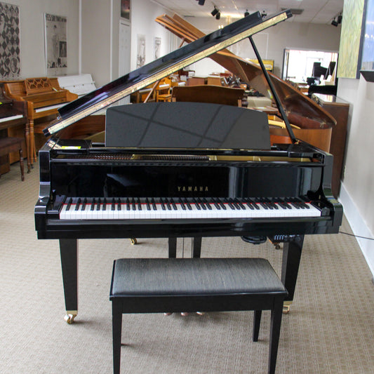 Yamaha GH1 Polished Ebony Grand w/ Piano CD Player | Used