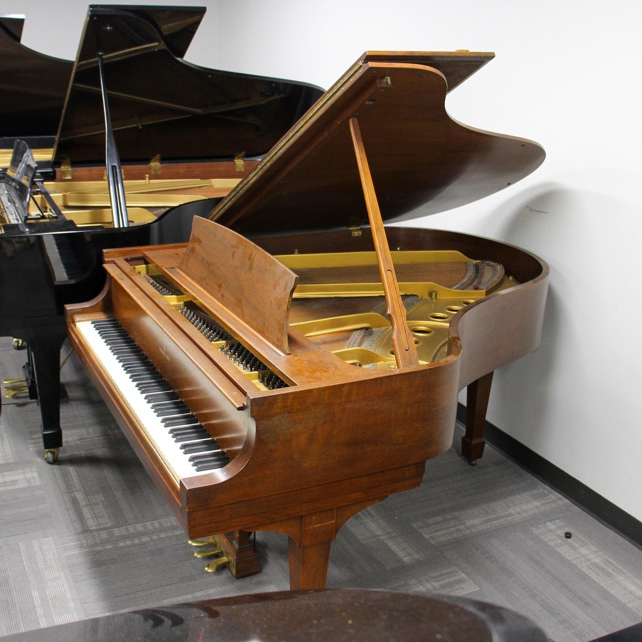 1943 Steinway & Sons 5'7" M Grand Piano | Satin Oak | SN: 315783