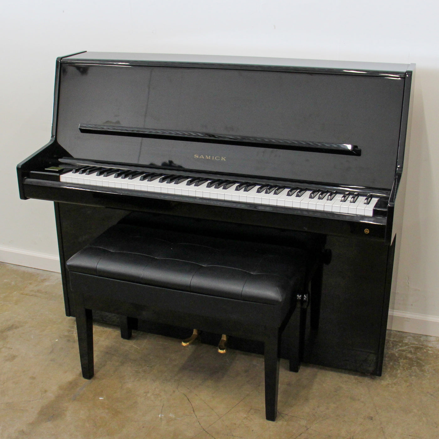 Samick Continental Console Piano | Polished Ebony | SN: HGL02208 | Used