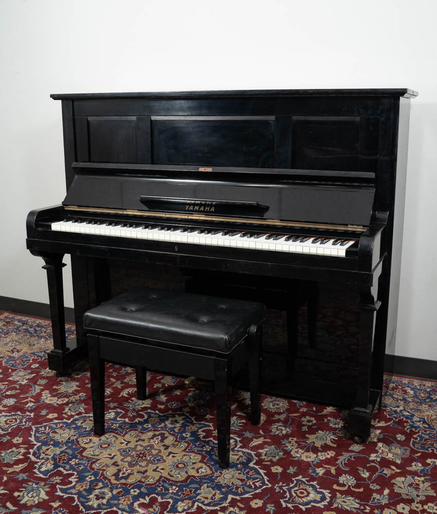 Yamaha Classic Upright Piano | Polished Ebony