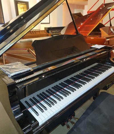 Yamaha 5'3" C1 Grand Piano | Polished Ebony | Used