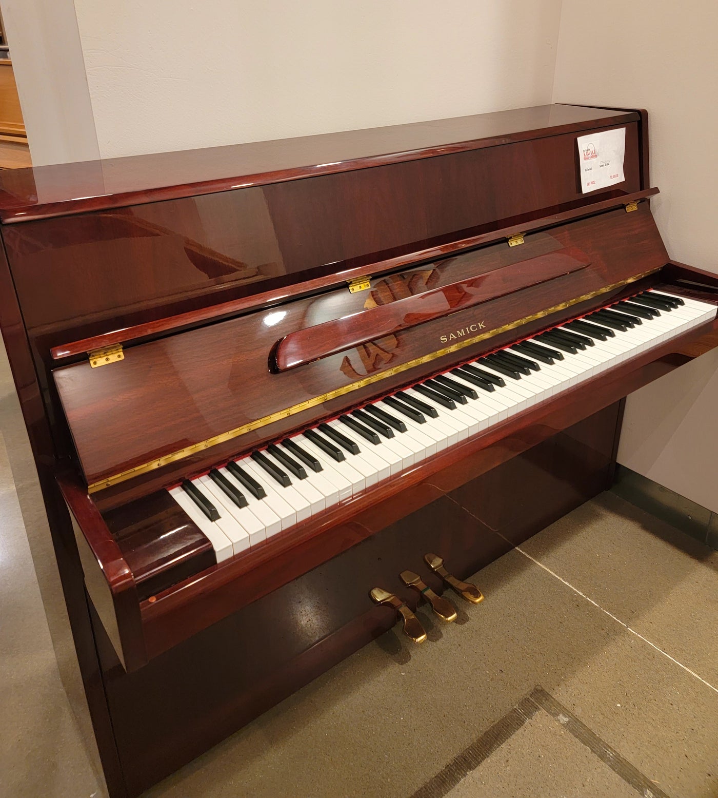 Samick Upright Piano | Polished Mahogany | Used