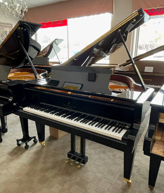 Fridolin 5'1" F156 Grand Piano | Polished Ebony | New