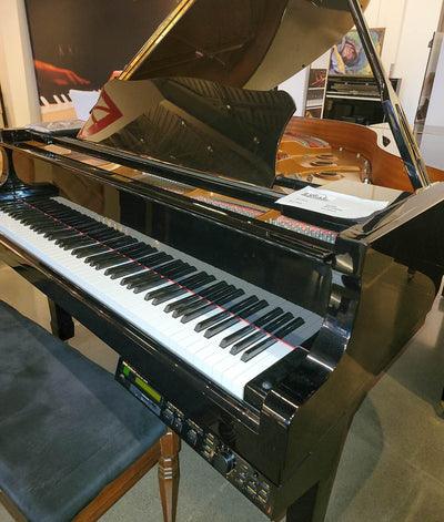 Yamaha 5'3" C1 Grand Piano | Polished Ebony | Used