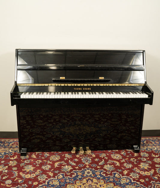 Young Chang Studio Piano | Polished Ebony | SN: 1326148