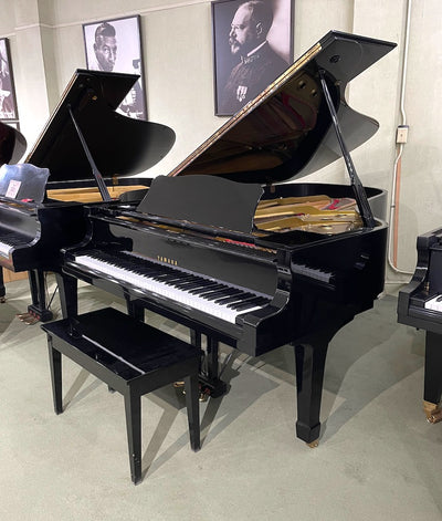 Yamaha 6'11" C6 Grand Piano | Polished Ebony | Used